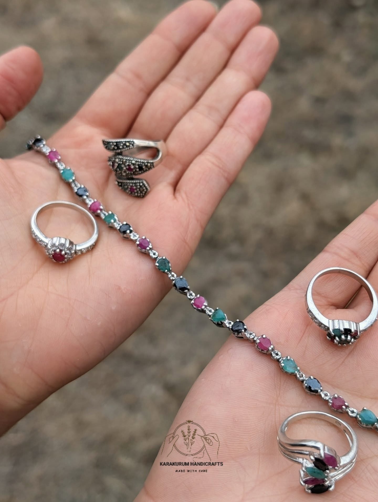Featured piece 6